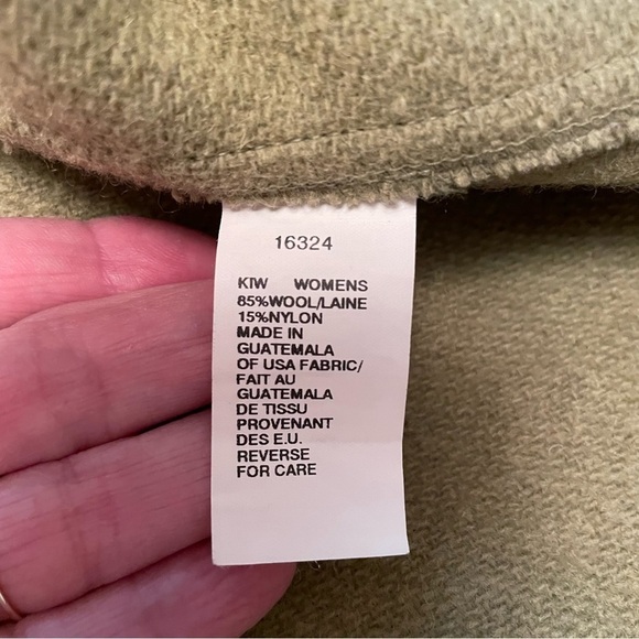 Woolrich  Fern Green Technowool - Women's 
Full Zip Lined Wool Vest - Size Large - Picture 8 of 12